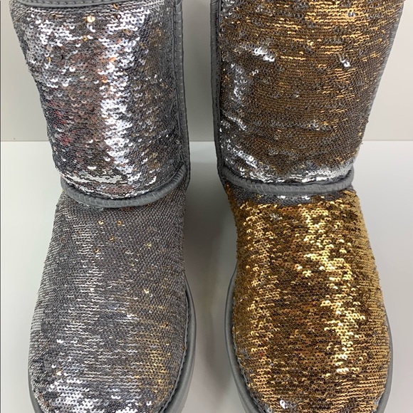 UGG CLASSIC SHORT COSMOS SEQUIN BOOT 6 - Picture 8 of 16